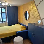 Blue House - Old Town, Ac Apartment Bratislava
