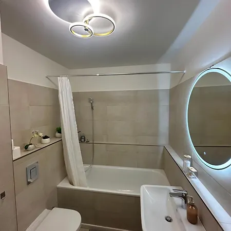 Blue House - Old Town, Ac, Free Private Parking Apartmán *