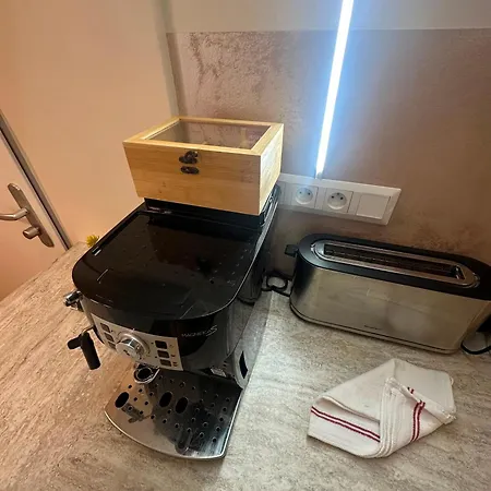 Blue House - Old Town, Ac, Free Private Parking * Bratislava