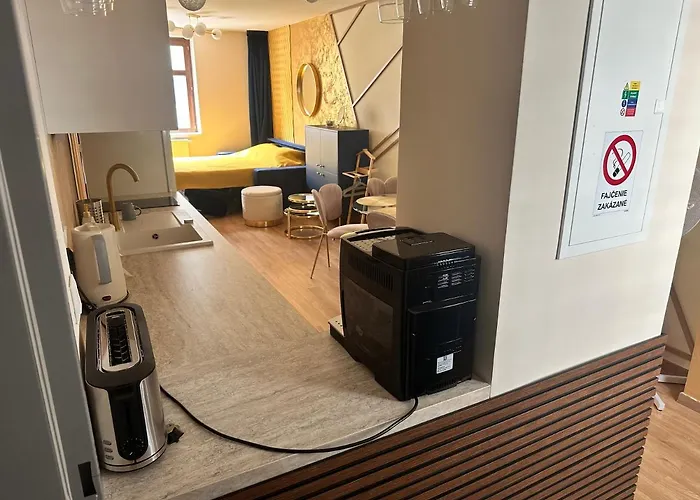 Blue House - Old Town, Ac