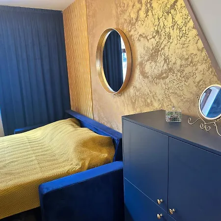 דירה Blue House - Old Town, Ac, Free Private Parking ברטיסלאבה